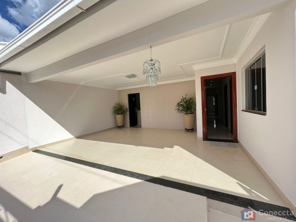 Casa com 4 Quartos à Venda, 360 m² em Jardim Centro - Patos De Minas