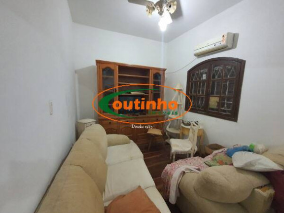 Imagem Casa com 4 Quartos à Venda, 209 m² em Tijuca - Rio De Janeiro Imagem Casa com 4 Quartos à Venda, 209 m² em Tijuca - Rio De Janeiro