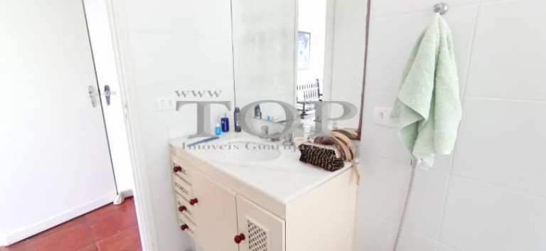 Imagem Apartamento com 4 Quartos à Venda, 156 m² em Pitangueiras - Guarujá