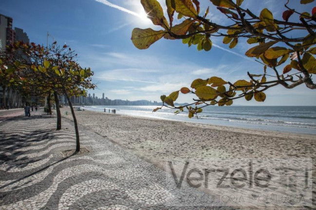 Apartamento com 3 Quartos à Venda, 121 m² em Centro - Balneário Camboriú