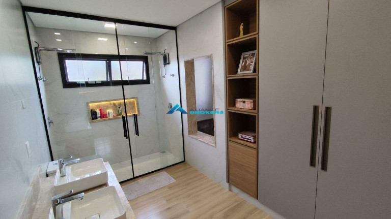 Imagem Casa com 3 Quartos à Venda, 340 m² em Caxambu - Jundiaí Imagem Casa com 3 Quartos à Venda, 340 m² em Caxambu - Jundiaí