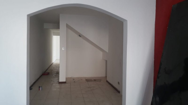 Imagem Sobrado com 4 Quartos para Alugar, 130 m² em Vila Tesouro - São José Dos Campos