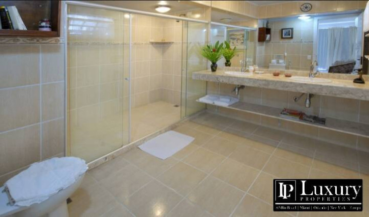 Imagem Imóvel Comercial à Venda, 2.600 m² em Porto Frade - Angra Dos Reis Imagem Imóvel Comercial à Venda, 2.600 m² em Porto Frade - Angra Dos Reis