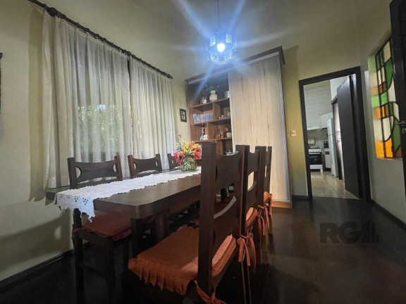 Imagem Casa com 2 Quartos à Venda, em Cavalhada - Porto Alegre Imagem Casa com 2 Quartos à Venda, em Cavalhada - Porto Alegre