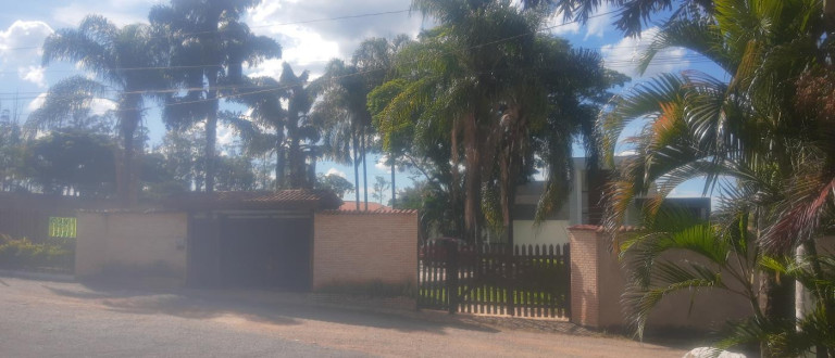 Imagem Casa com 3 Quartos à Venda, 1.690 m² em Granja Do Torto - Brasília Imagem Casa com 3 Quartos à Venda, 1.690 m² em Granja Do Torto - Brasília