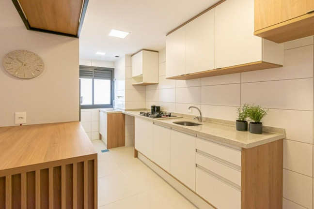 Imagem Imóvel com 2 Quartos à Venda, 62 m² em Santana - Porto Alegre Imagem Imóvel com 2 Quartos à Venda, 62 m² em Santana - Porto Alegre