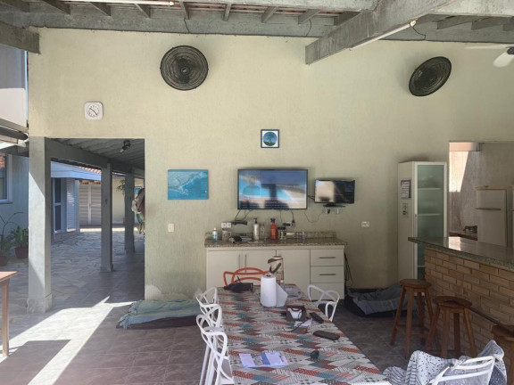 Imagem Casa com 8 Quartos para Alugar, 520 m² em Enseada - Ubatuba Imagem Casa com 8 Quartos para Alugar, 520 m² em Enseada - Ubatuba