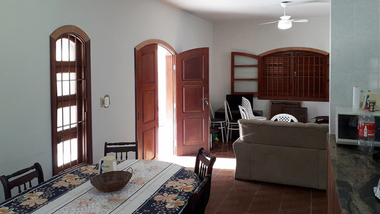 Imagem Casa com 4 Quartos à Venda, 160 m² em Parque Vivamar - Ubatuba Imagem Casa com 4 Quartos à Venda, 160 m² em Parque Vivamar - Ubatuba