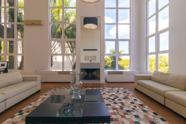 Imagem Casa com 3 Quartos à Venda, 389 m² em Boa Vista - Porto Alegre Imagem Casa com 3 Quartos à Venda, 389 m² em Boa Vista - Porto Alegre