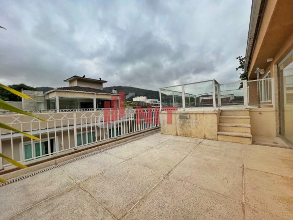 Imagem Casa de Condomínio com 4 Quartos à Venda, 240 m² em São Francisco - Niterói