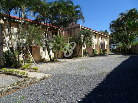 Imagem Sobrado com 2 Quartos para Temporada, em Bombas - Bombinhas Imagem Sobrado com 2 Quartos para Temporada, em Bombas - Bombinhas