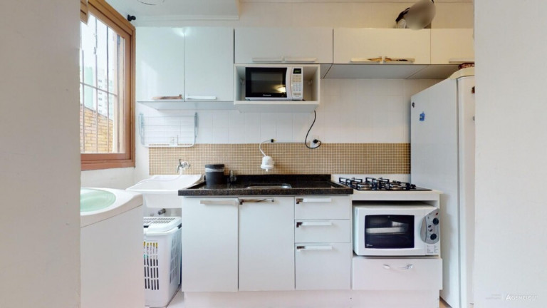 Imagem Imóvel com 1 Quarto à Venda, 35 m² em Petrópolis - Porto Alegre Imagem Imóvel com 1 Quarto à Venda, 35 m² em Petrópolis - Porto Alegre