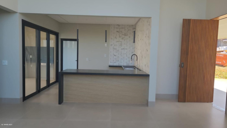 Imagem Casa com 3 Quartos à Venda, 221 m² em Residencial Goiânia Golfe Clube - Goiânia