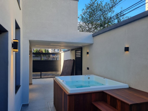 Imagem Casa com 3 Quartos à Venda, 147 m² em Ponta Da Praia - Santos Imagem Casa com 3 Quartos à Venda, 147 m² em Ponta Da Praia - Santos