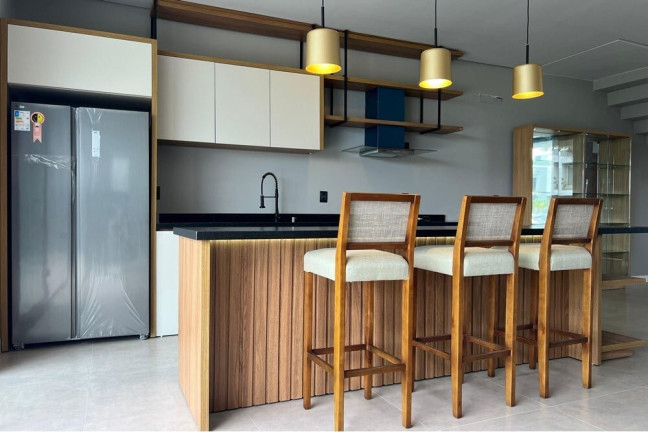 Imagem Casa com 4 Quartos à Venda, 213 m² em Centro - Xangri-lá