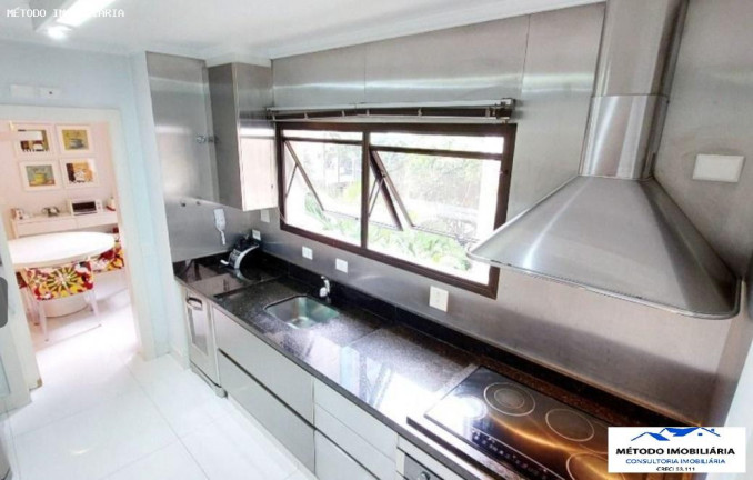 Imagem Imóvel com 4 Quartos à Venda, 245 m² em Itaim Bibi - São Paulo Imagem Imóvel com 4 Quartos à Venda, 245 m² em Itaim Bibi - São Paulo