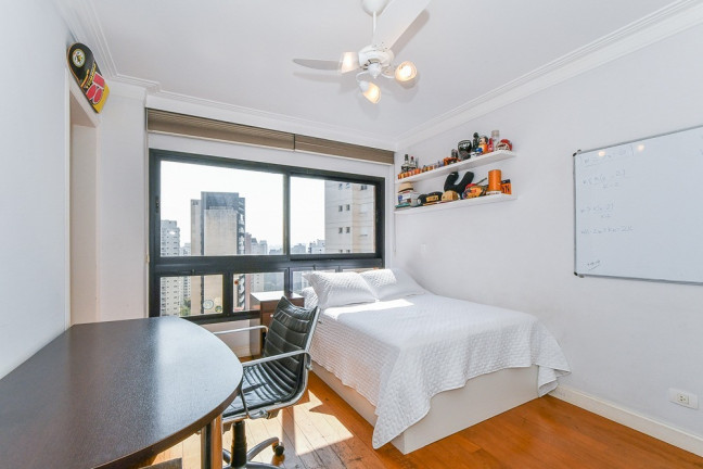 Imagem Imóvel com 3 Quartos à Venda, 247 m² em Vila Suzana - São Paulo Imagem Imóvel com 3 Quartos à Venda, 247 m² em Vila Suzana - São Paulo