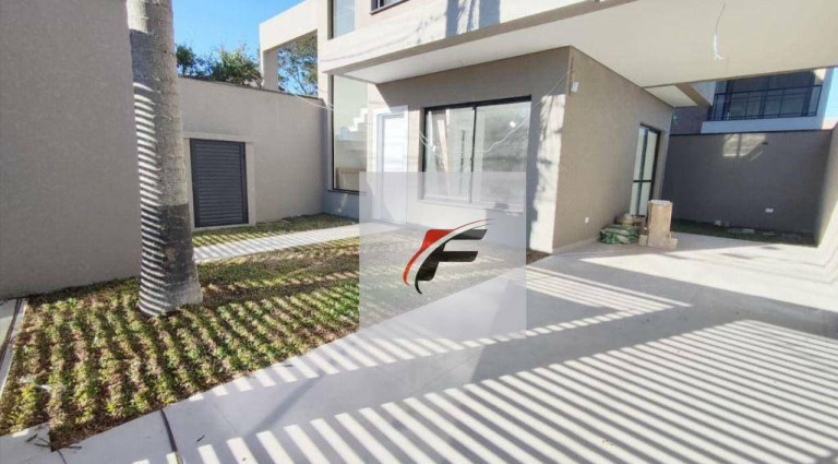 Imagem Sobrado com 3 Quartos à Venda, 152 m² em água Verde - Curitiba Imagem Sobrado com 3 Quartos à Venda, 152 m² em água Verde - Curitiba
