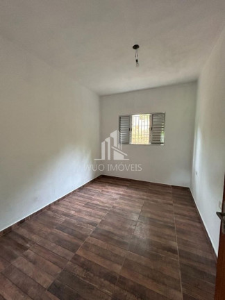 Imagem Chácara com 3 Quartos à Venda, 3.000 m² em Mombuca - Santa Branca Imagem Chácara com 3 Quartos à Venda, 3.000 m² em Mombuca - Santa Branca