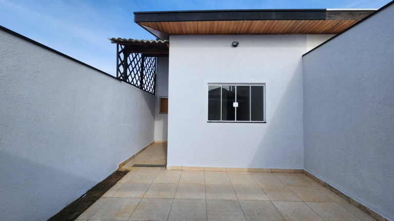 Casa com 2 Quartos à Venda, 125 m² em Residencial Estoril - Taubaté