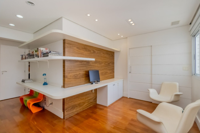 Imagem Apartamento com 3 Quartos à Venda, 184 m² em Real Parque - São Paulo Imagem Apartamento com 3 Quartos à Venda, 184 m² em Real Parque - São Paulo
