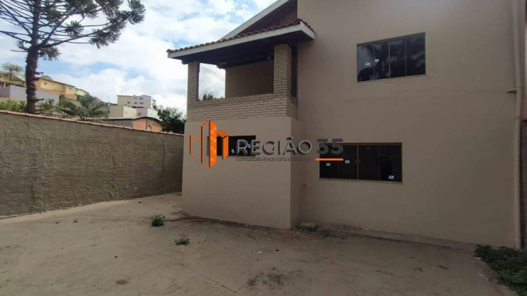 Imagem Casa com 3 Quartos à Venda, 100 m² em Jardim Quisisana - Poços De Caldas Imagem Casa com 3 Quartos à Venda, 100 m² em Jardim Quisisana - Poços De Caldas