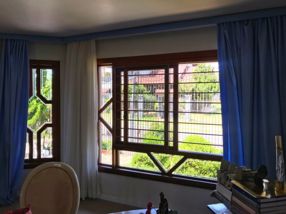 Imagem Casa com 3 Quartos à Venda, 558 m² em Igara - Canoas Imagem Casa com 3 Quartos à Venda, 558 m² em Igara - Canoas