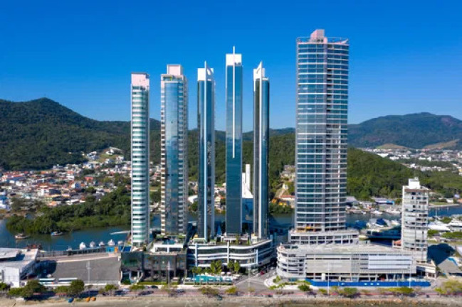 Apartamento com 4 Quartos à Venda, 233 m² em Barra Sul - Balneário Camboriú