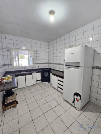 Imagem Casa com 2 Quartos à Venda, 375 m² em Bom Retiro - Matinhos Imagem Casa com 2 Quartos à Venda, 375 m² em Bom Retiro - Matinhos