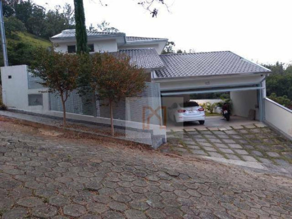 Imagem Casa com 3 Quartos à Venda, 300 m² em Pinheirinho - Itajubá Imagem Casa com 3 Quartos à Venda, 300 m² em Pinheirinho - Itajubá