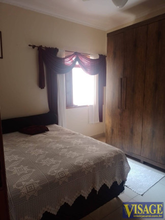 Imagem Casa com 2 Quartos à Venda, em Centro - Jacareí Imagem Casa com 2 Quartos à Venda, em Centro - Jacareí