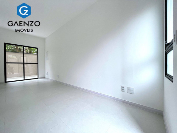 Imagem Casa de Condomínio com 2 Quartos à Venda, 60 m² em Ayrosa - Osasco