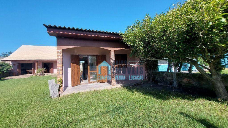 Imagem Casa com 4 Quartos à Venda, 450 m² em Centro - Balneário Pinhal Imagem Casa com 4 Quartos à Venda, 450 m² em Centro - Balneário Pinhal