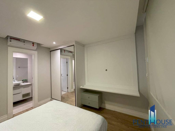 Imagem Apartamento com 3 Quartos à Venda, 136 m² em Centro - Balneário Camboriú Imagem Apartamento com 3 Quartos à Venda, 136 m² em Centro - Balneário Camboriú