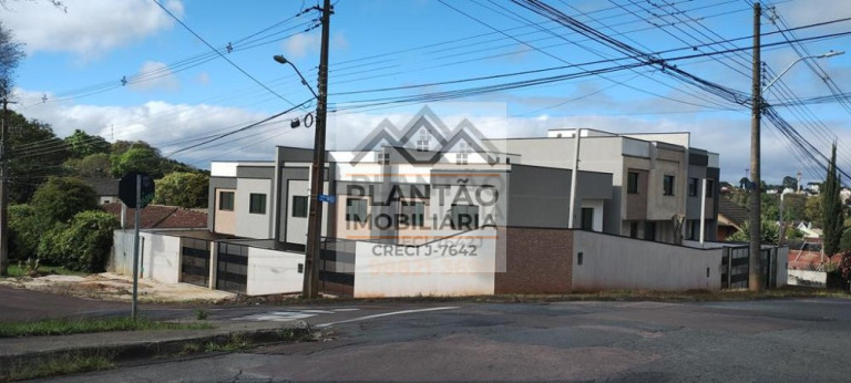 Sobrado com 3 Quartos à Venda, 189 m² em Boa Vista - Curitiba