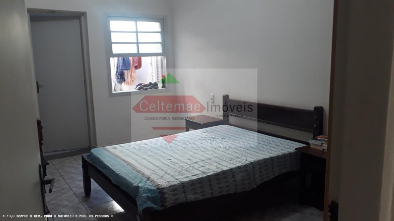 Imagem Casa com 3 Quartos à Venda, 280 m² em Jardim Eulalia - Taubaté Imagem Casa com 3 Quartos à Venda, 280 m² em Jardim Eulalia - Taubaté