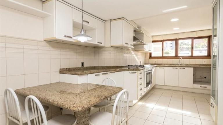 Imagem Apartamento com 4 Quartos à Venda, 283 m² em Bela Vista - Porto Alegre Imagem Apartamento com 4 Quartos à Venda, 283 m² em Bela Vista - Porto Alegre