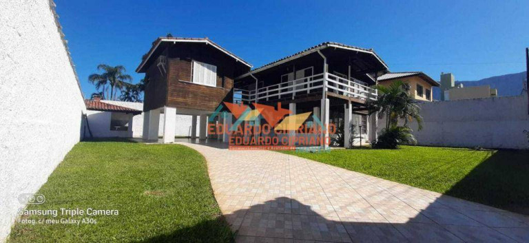 Casa com 4 Quartos à Venda, 150 m² em Massaguaçu - Caraguatatuba