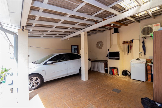 Imagem Casa com 3 Quartos à Venda, 139 m² em Santa Tereza - Porto Alegre Imagem Casa com 3 Quartos à Venda, 139 m² em Santa Tereza - Porto Alegre