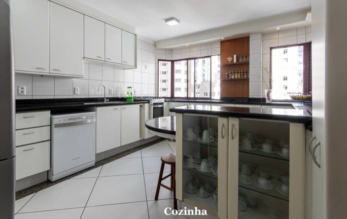 Imagem Apartamento com 5 Quartos à Venda, 340 m² em Centro - Balneário Camboriú Imagem Apartamento com 5 Quartos à Venda, 340 m² em Centro - Balneário Camboriú
