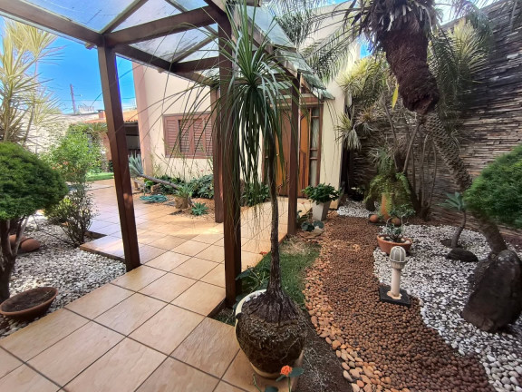 Imagem Casa com 4 Quartos para Alugar, 400 m² em Parque Acalanto - Goiania Imagem Casa com 4 Quartos para Alugar, 400 m² em Parque Acalanto - Goiania