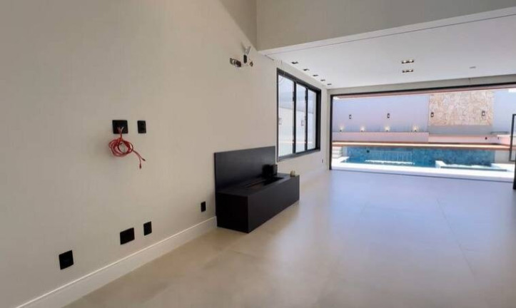 Imagem Casa com 3 Quartos à Venda, 302 m² em Swiss - Campinas Imagem Casa com 3 Quartos à Venda, 302 m² em Swiss - Campinas