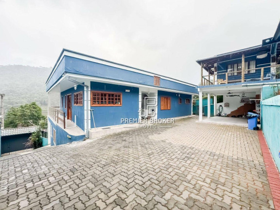 Imagem Casa com 3 Quartos à Venda, 200 m² em Albuquerque - Teresópolis Imagem Casa com 3 Quartos à Venda, 200 m² em Albuquerque - Teresópolis