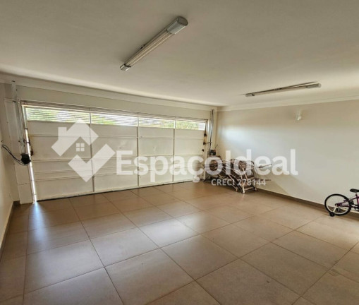 Imagem Casa com 3 Quartos à Venda, 206 m² em Jardim Itamaraty - Lençóis Paulista Imagem Casa com 3 Quartos à Venda, 206 m² em Jardim Itamaraty - Lençóis Paulista