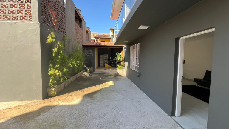 Imagem Sobrado com 2 Quartos à Venda, 208 m² em Itaguá - Ubatuba