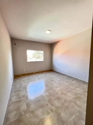 Imagem Casa com 3 Quartos à Venda, 243 m² em Parque Das Laranjeiras Acréscimo - Goiânia