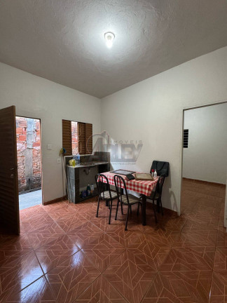 Imagem Casa com 2 Quartos à Venda, 100 m² em Montes Claros Imagem Casa com 2 Quartos à Venda, 100 m² em Montes Claros