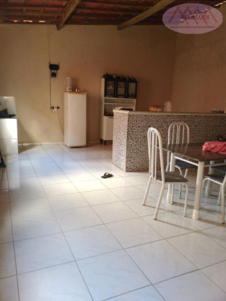 Imagem Sobrado com 2 Quartos à Venda, 98 m² em Mombaça - Mombaça