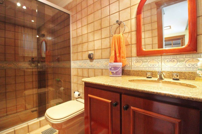 Imagem Casa com 4 Quartos à Venda, 381 m² em Chácara Das Pedras - Porto Alegre