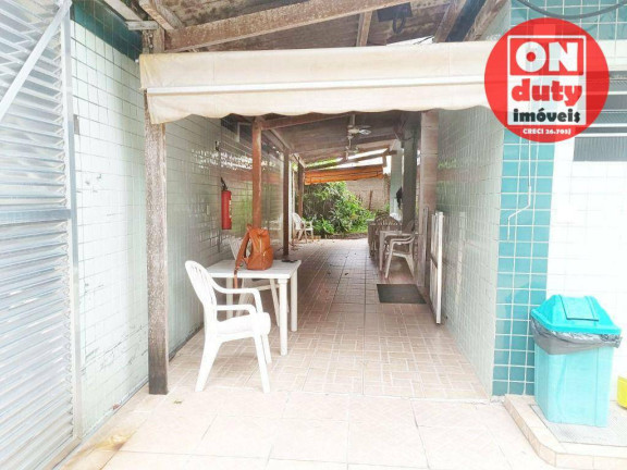 Sobrado com 18 Quartos à Venda, 486 m² em Campo Grande - Santos